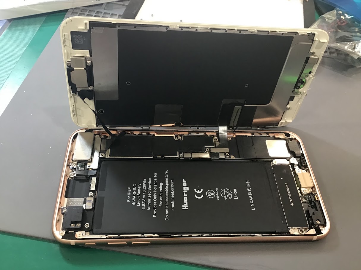 iPhone13miniのバッテリー交換ならデータそのまま修理可能なスマホ修理工房セレオ甲府店へ！